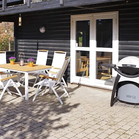 度假居 6 Person In Romo *