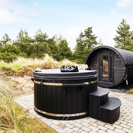 度假居 6 Person In Romo